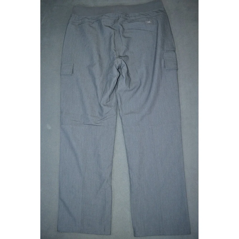 FIGS Technical Collection Cargo Scrub Pants Gray Womens Sz Large Straight Leg